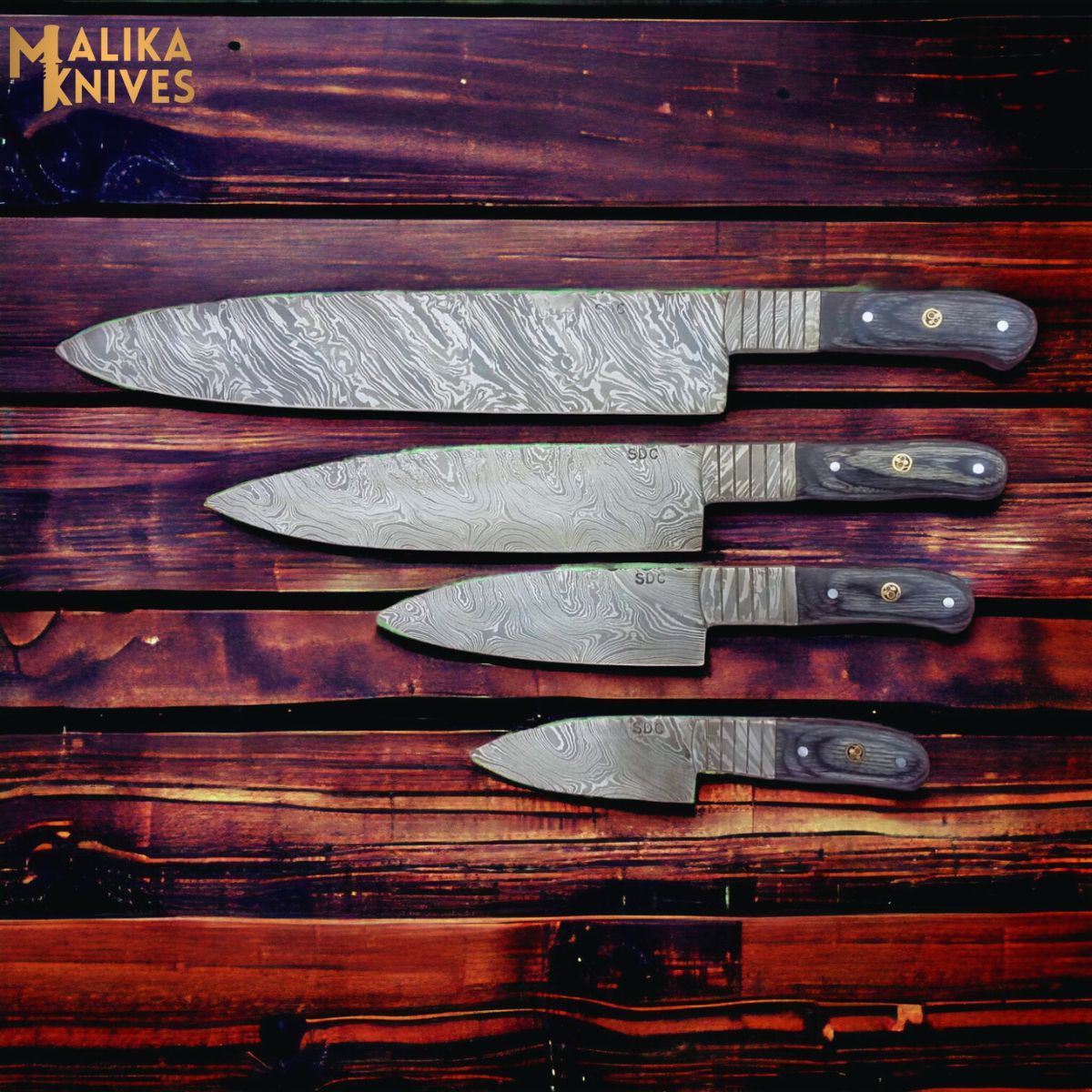 High-quality Damascus kitchen knife set for versatile use-0209